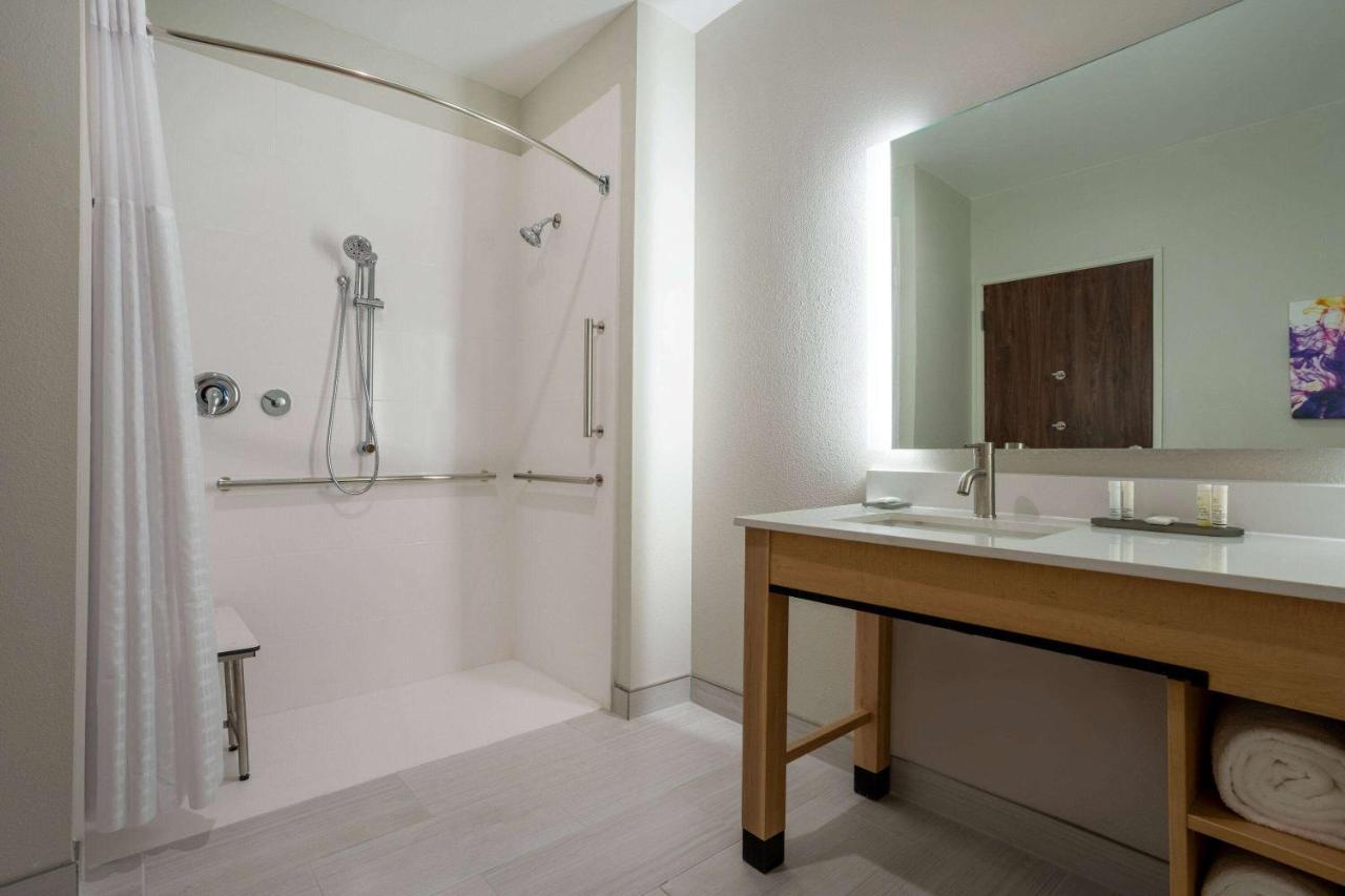 La Quinta Inn & Suites By Wyndham Pflugerville Luaran gambar