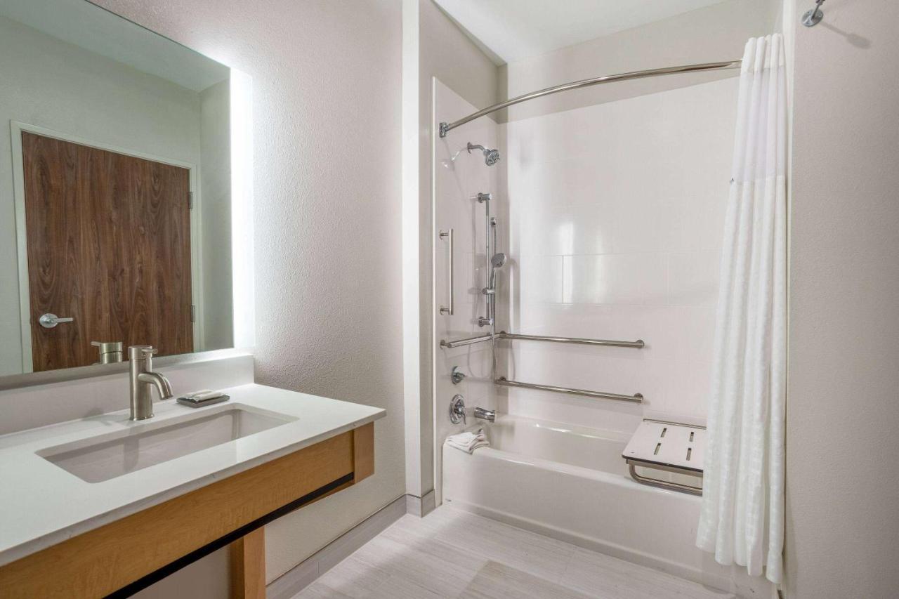 La Quinta Inn & Suites By Wyndham Pflugerville Luaran gambar