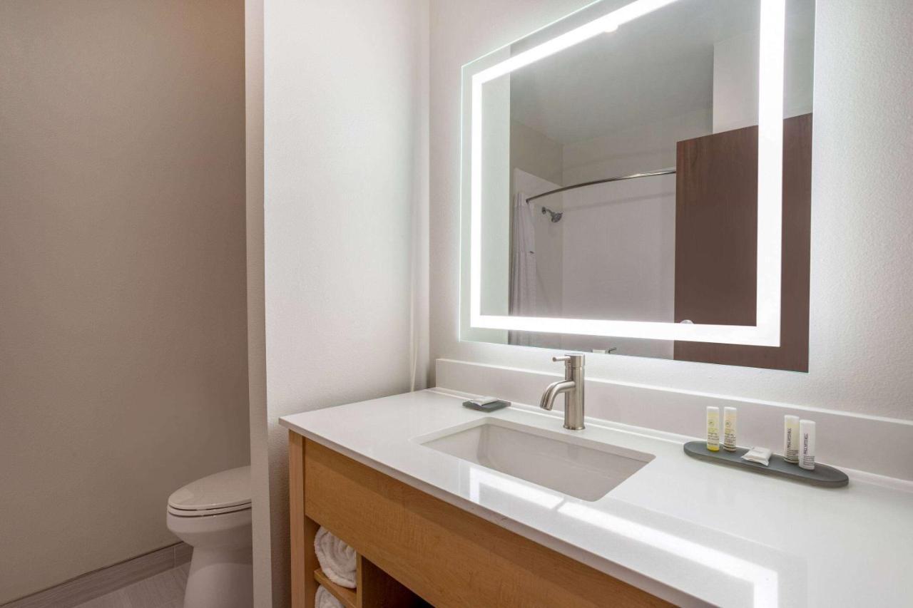 La Quinta Inn & Suites By Wyndham Pflugerville Luaran gambar