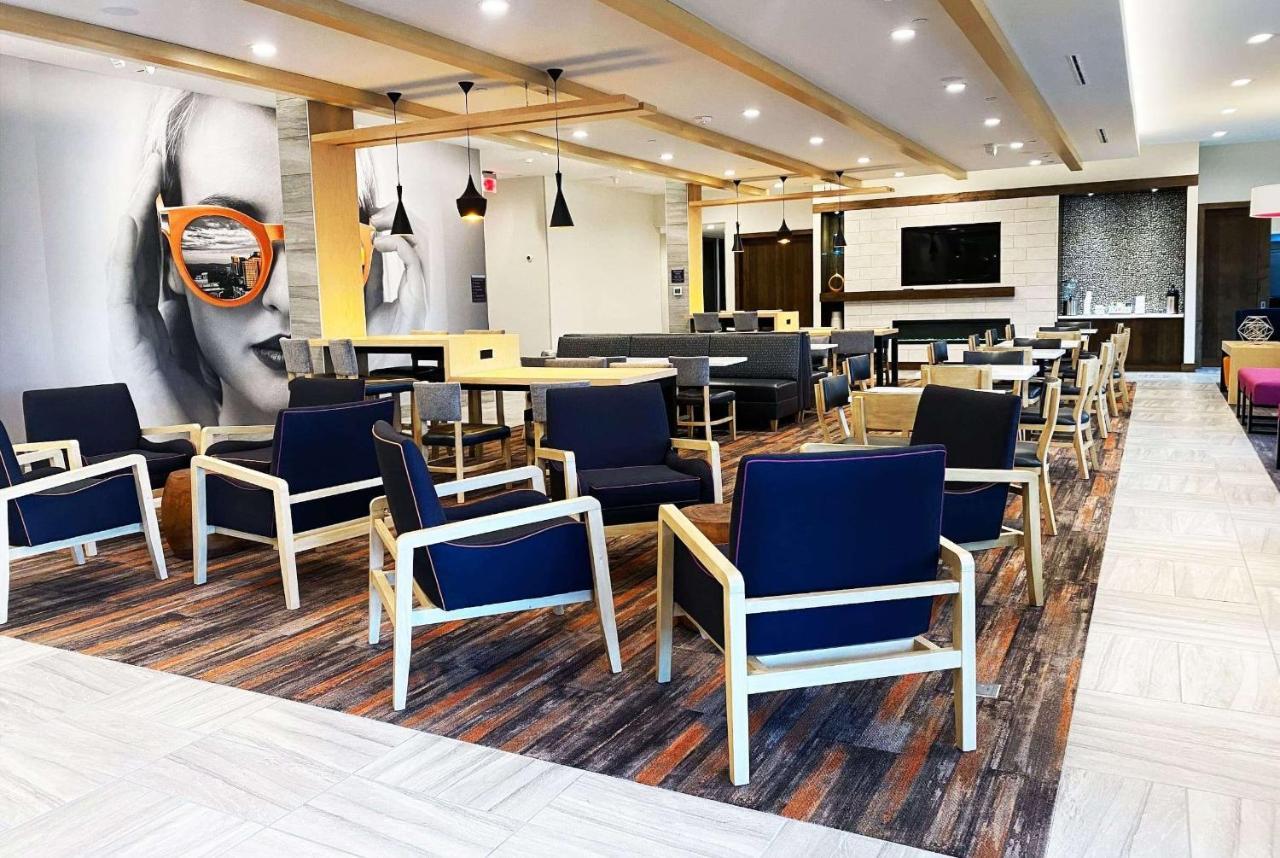 La Quinta Inn & Suites By Wyndham Pflugerville Luaran gambar